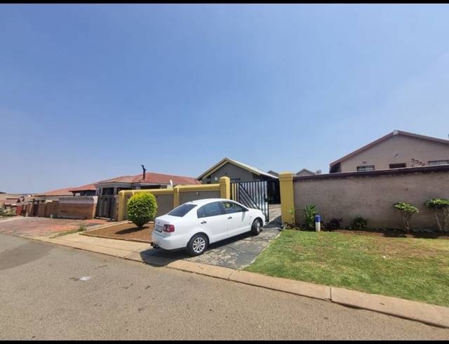 3 BEDROOM HOUSE FOR SALE IN NATURENA
